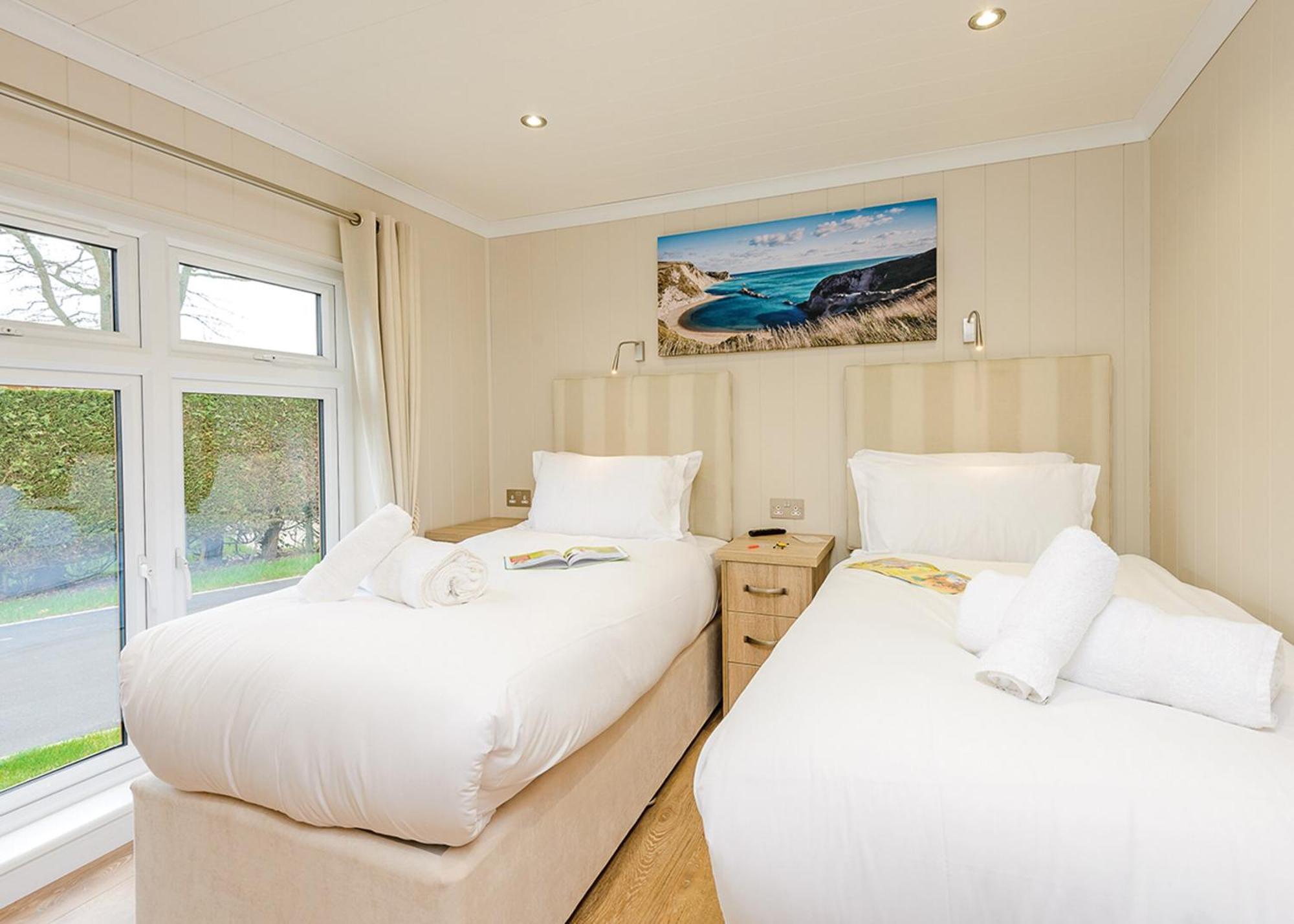 Wareham Forest Lodge Retreat Lytchett Minster Room photo
