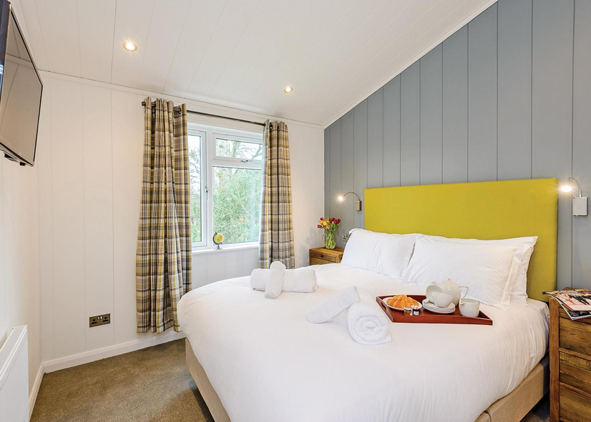 Wareham Forest Lodge Retreat Lytchett Minster Room photo
